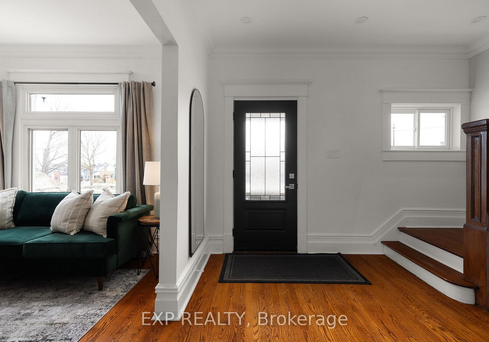 36-sophia-street-w-barrie-ontario-s13221670