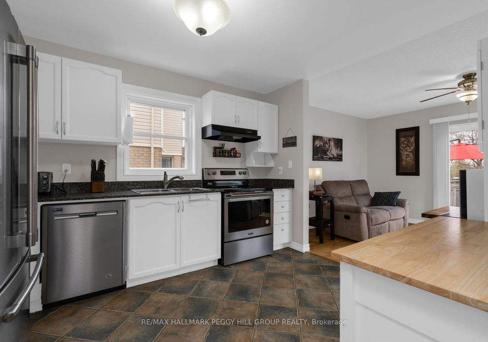 45-ward-drive-barrie-ontario-s13222750