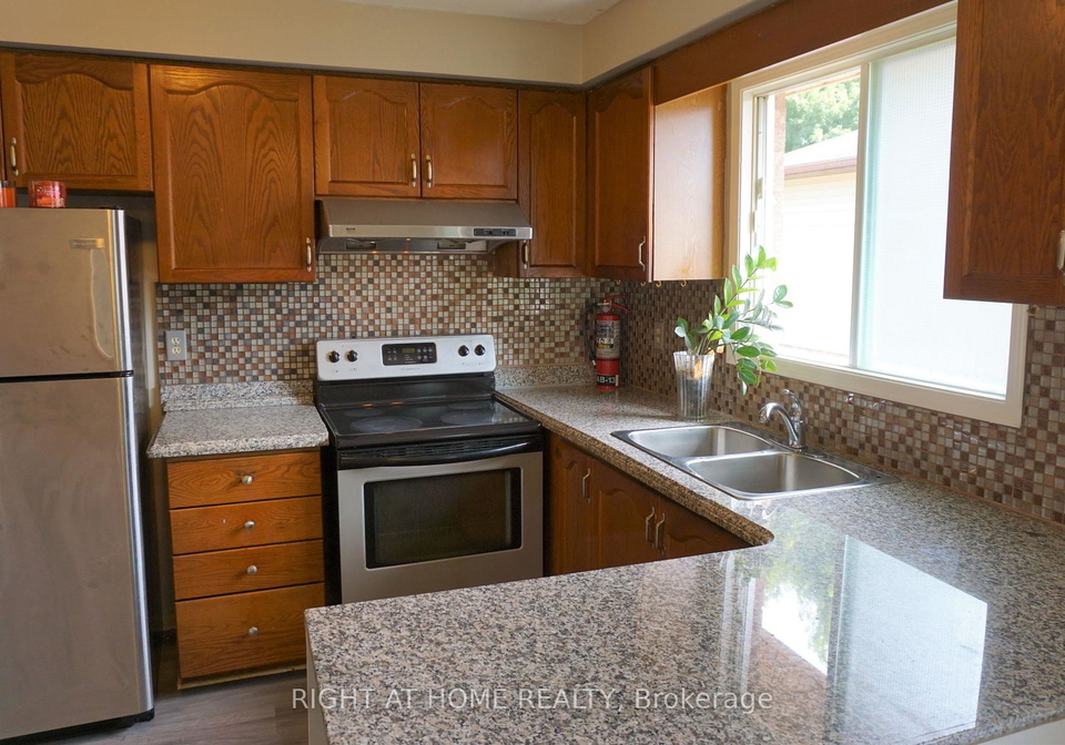 7-porritt-street-barrie-ontario-s13223740