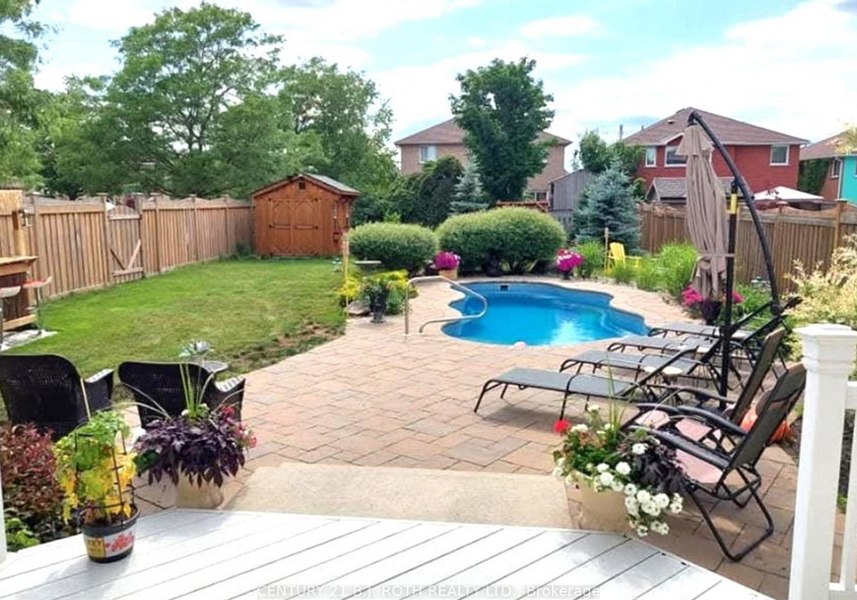14-round-leaf-court-barrie-ontario-s13223936