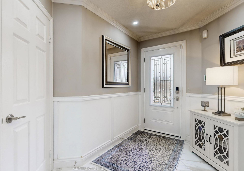 14-round-leaf-court-barrie-ontario-s13223936