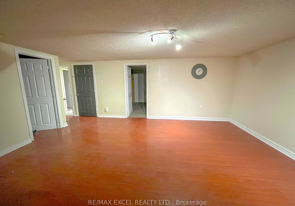 73-hickling-trail-barrie-ontario-s13225488
