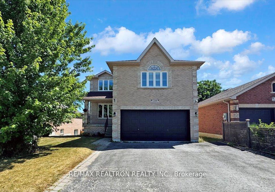 19-tamarack-trail-barrie-ontario-s13225948