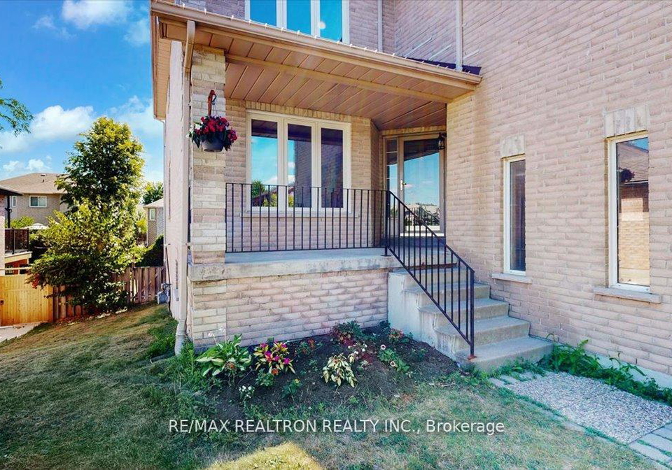 19-tamarack-trail-barrie-ontario-s13225948