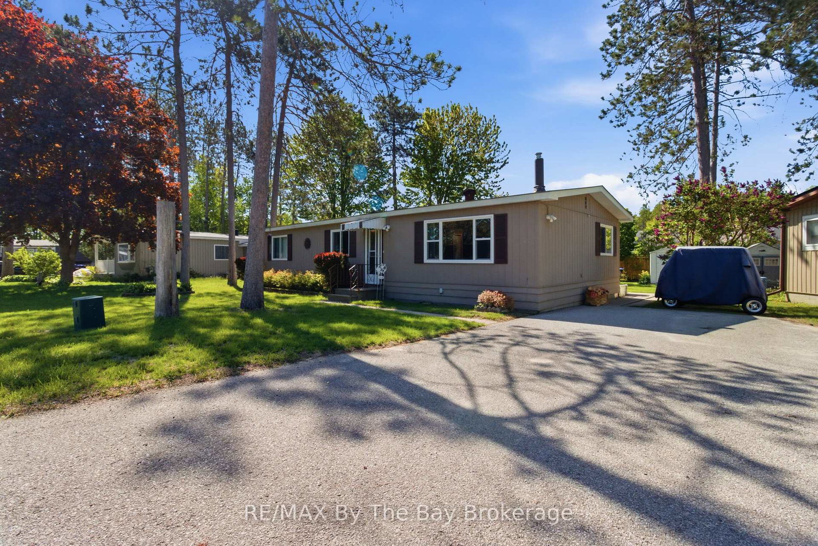 3-golf-avenue-wasaga-beach-ontario-s13226438