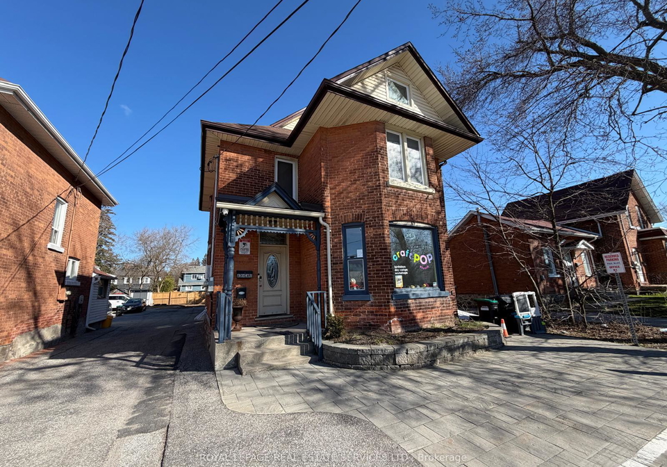 100-essa-road-barrie-ontario-s13227406