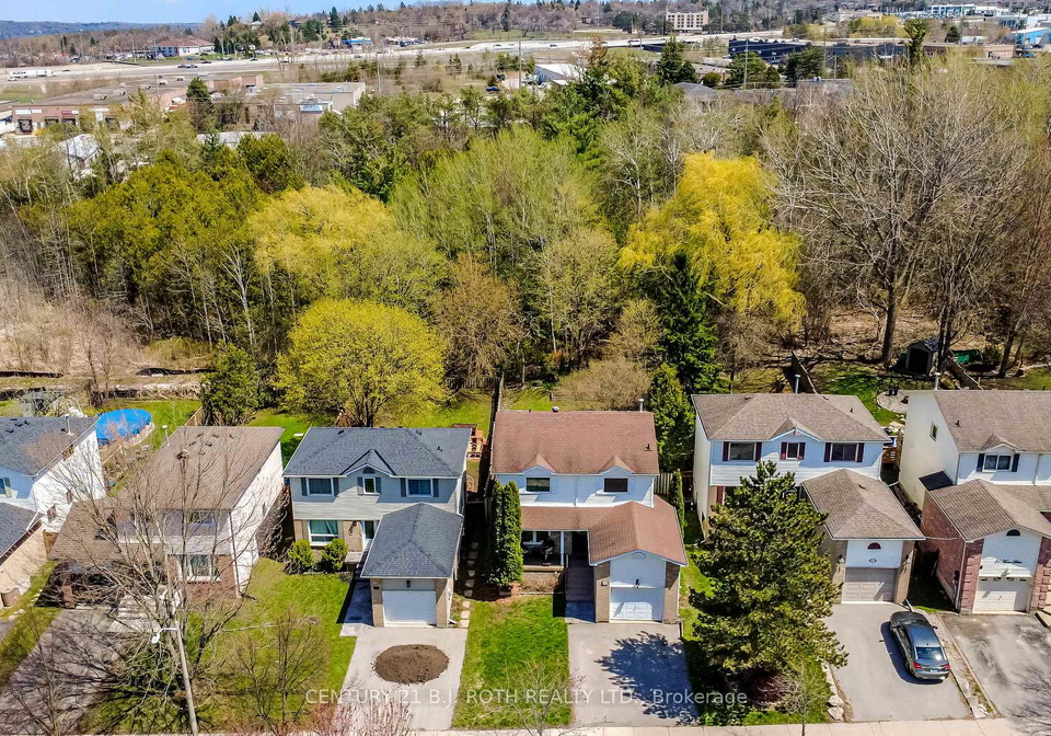 55-moon-drive-barrie-ontario-s13228896