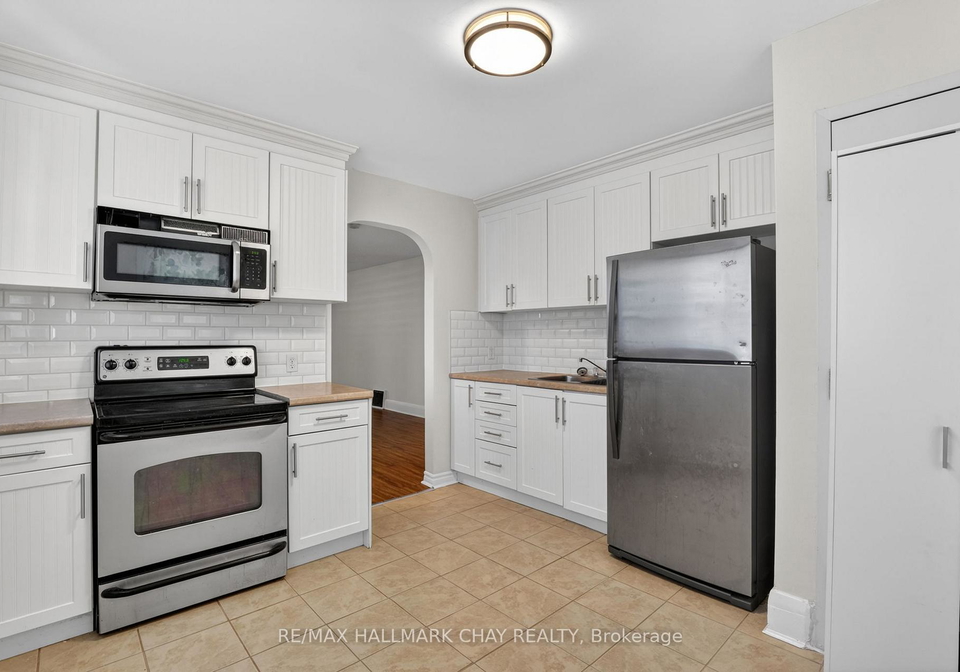 30-penetang-street-barrie-ontario-s13230372
