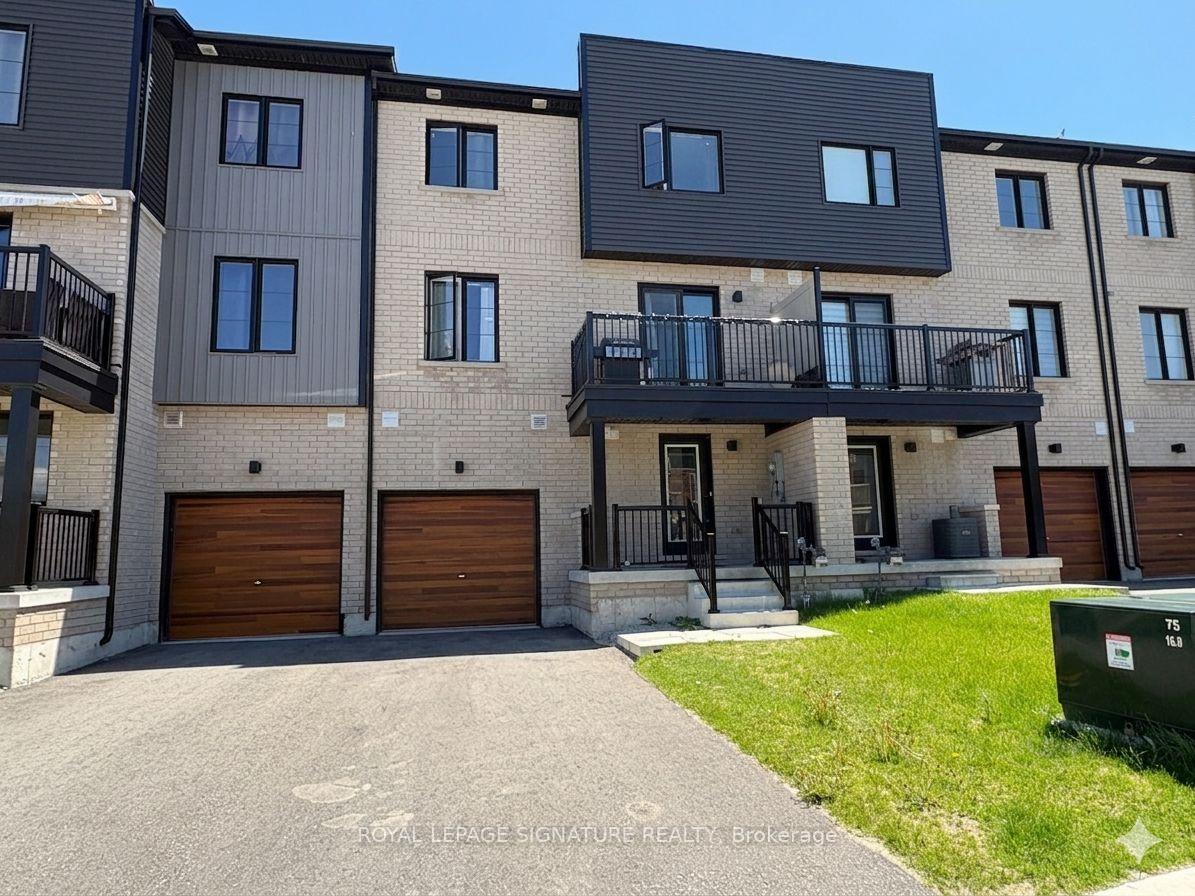 36-silo-mews-barrie-ontario-s13231368