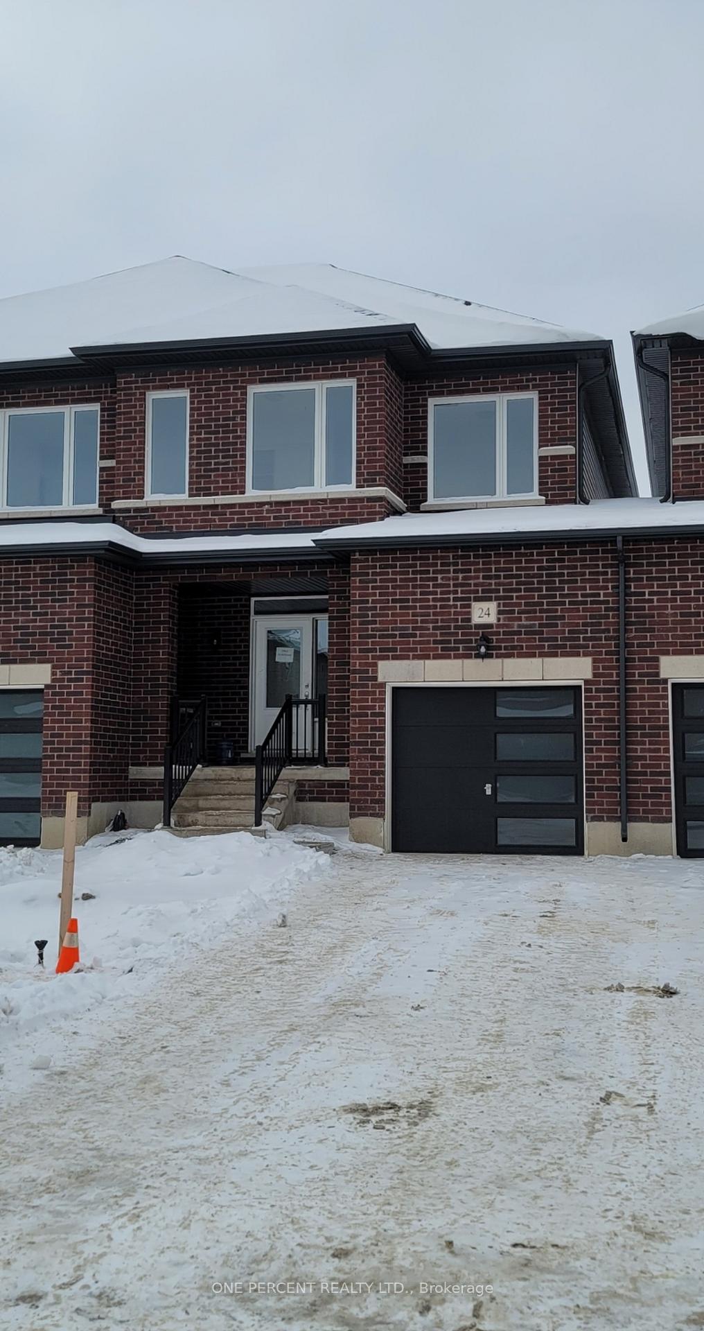 24-autumn-drive-wasaga-beach-ontario-s13231622