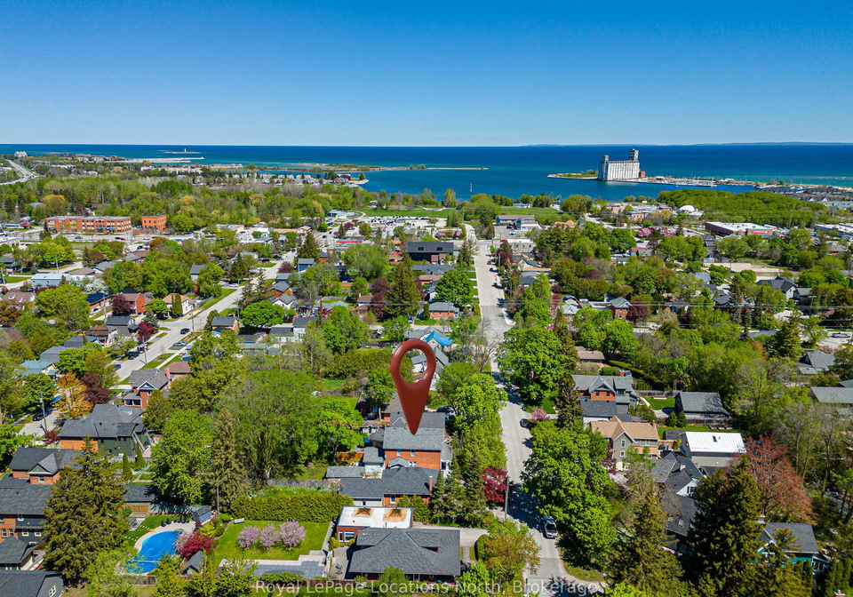 136-oak-street-collingwood-ontario-s13232416
