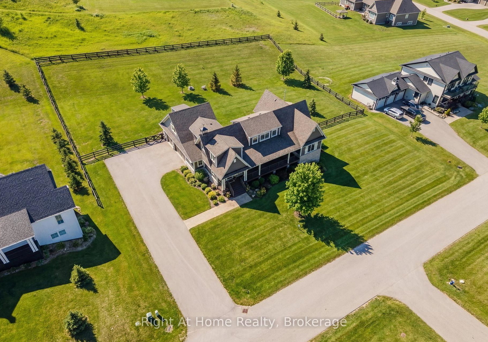 16-gelderland-crescent-oro-medonte-ontario-s13232588