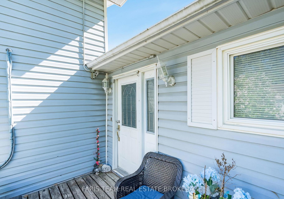 1008-rainbow-valley-road-w-springwater-ontario-s13232600