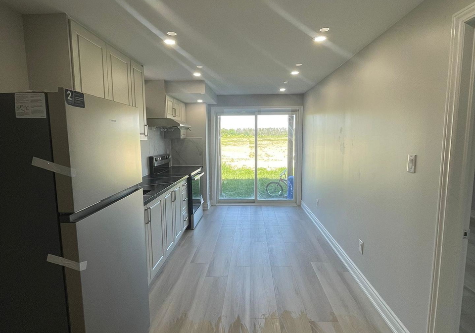19-greer-street-barrie-ontario-s13234528