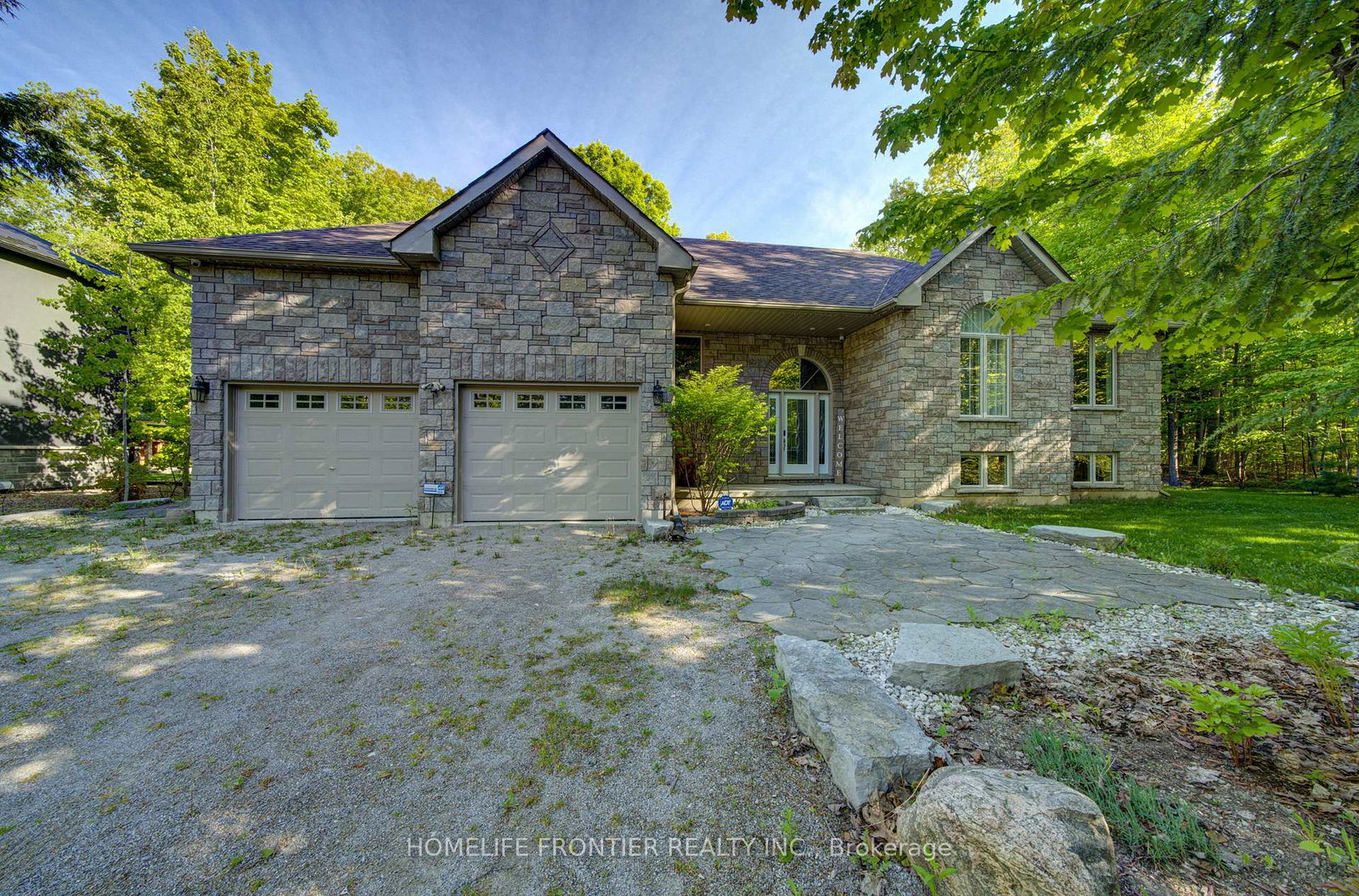 42-forest-circle-tiny-ontario-s13235478