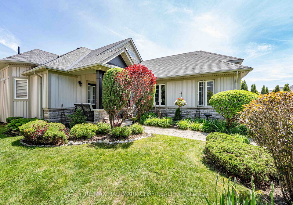 19-starboard-circle-wasaga-beach-ontario-s13238272