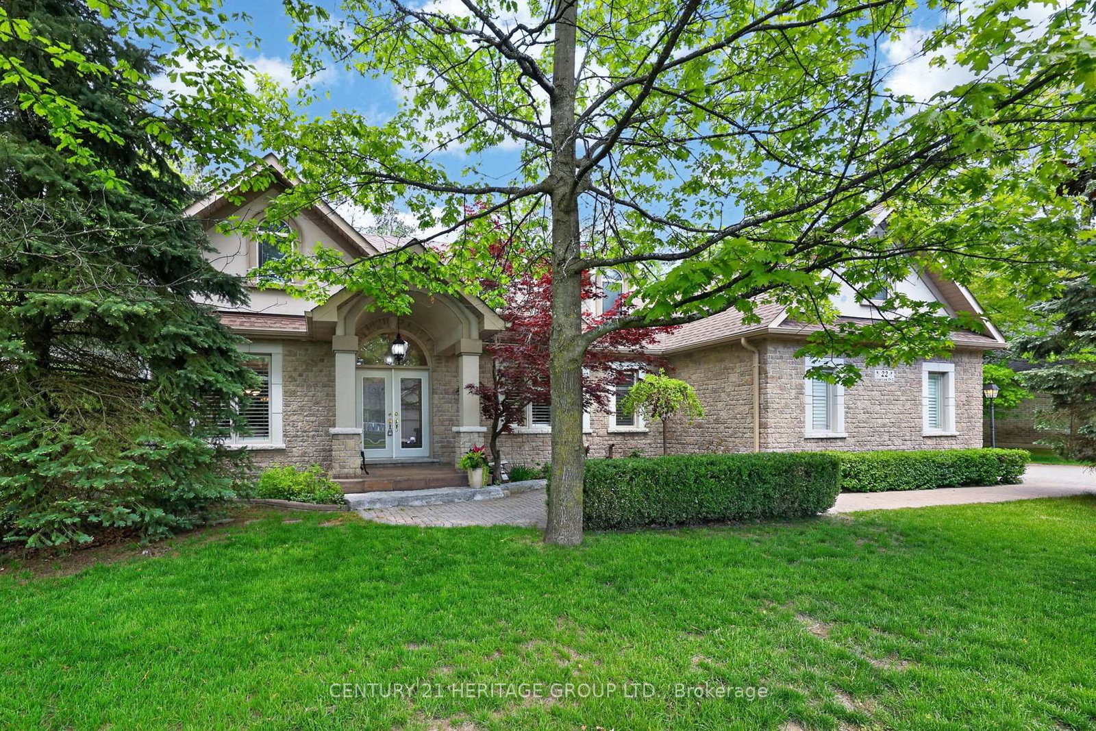 22-lloyd-cook-drive-e-springwater-ontario-s13239646