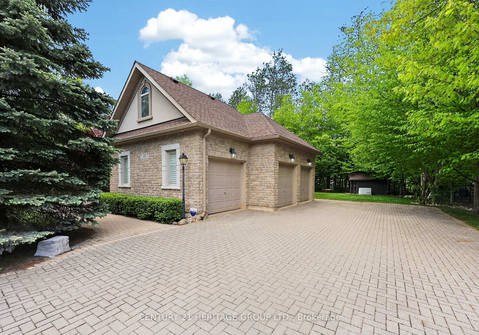 22-lloyd-cook-drive-e-springwater-ontario-s13239646