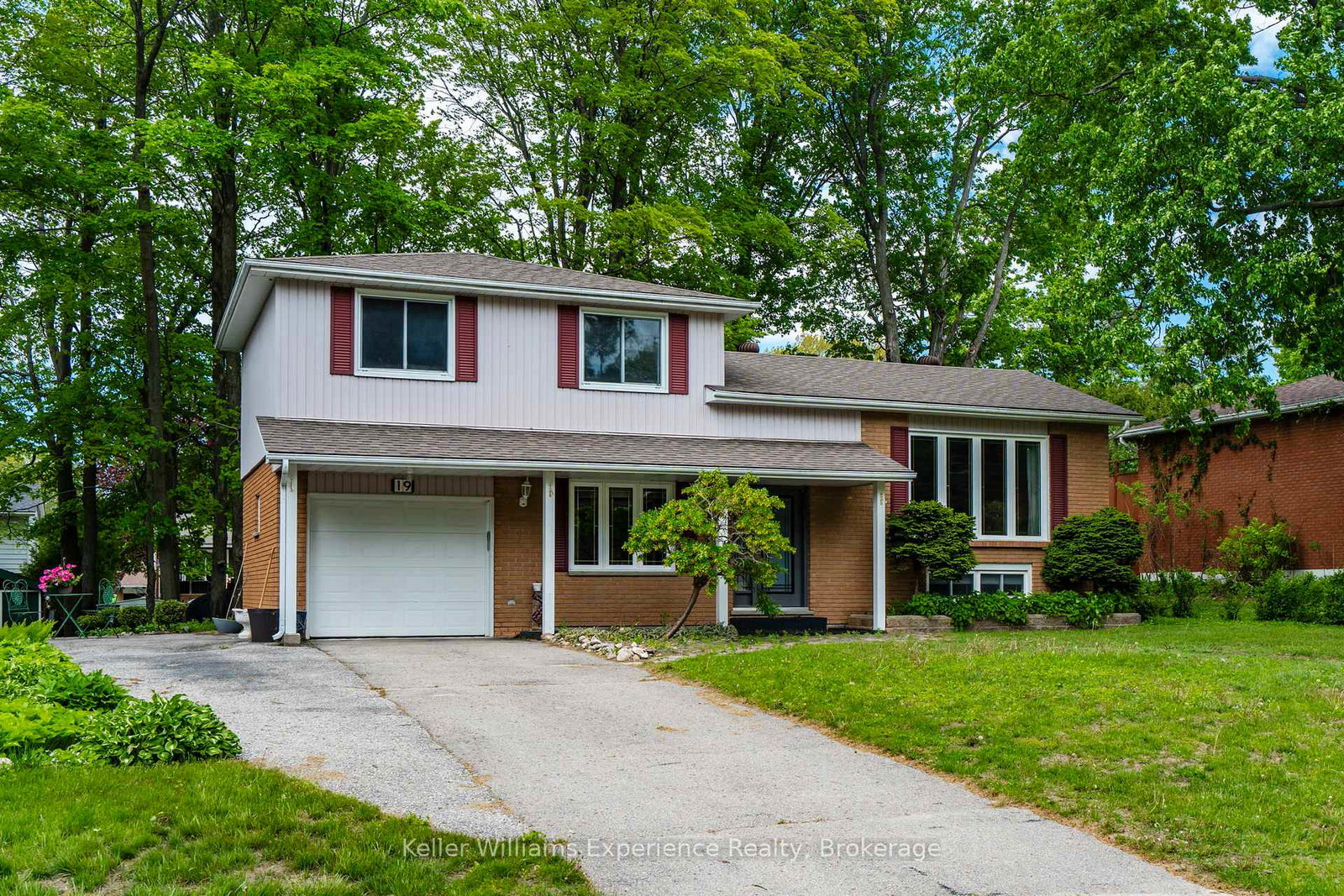 19-viel-street-penetanguishene-ontario-s13239740