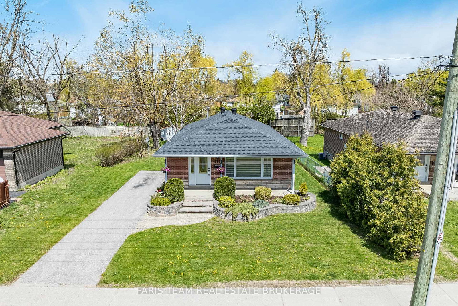 212-grove-street-e-barrie-ontario-s13240892