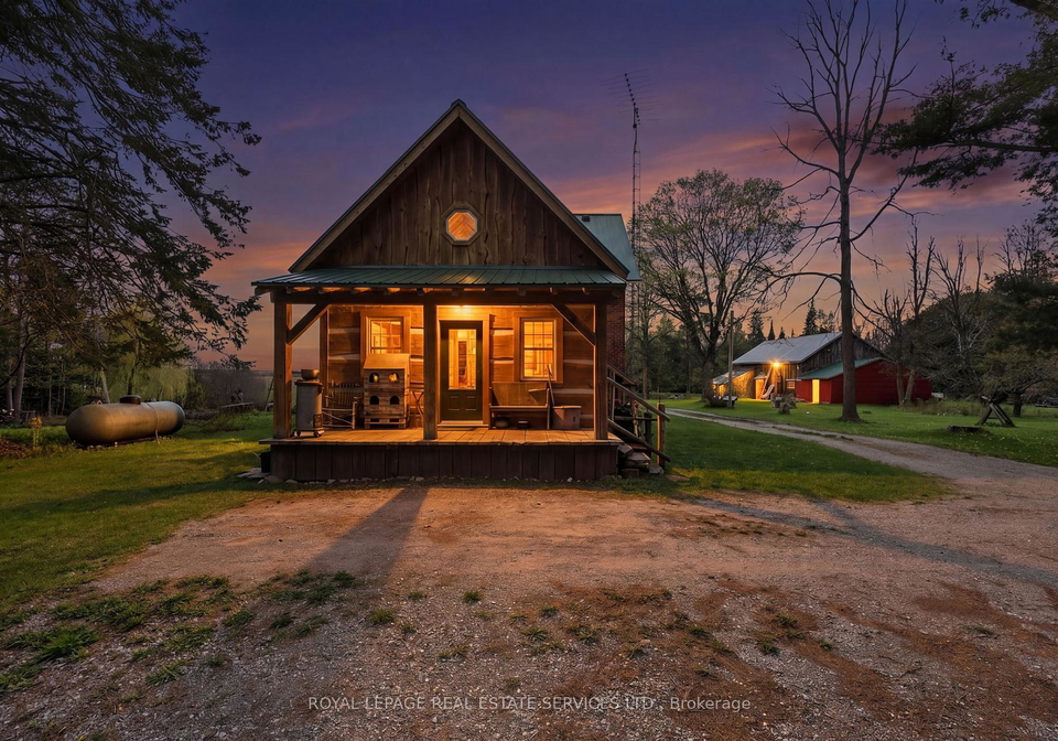 1351-flos-road-11-e-springwater-ontario-s13242362