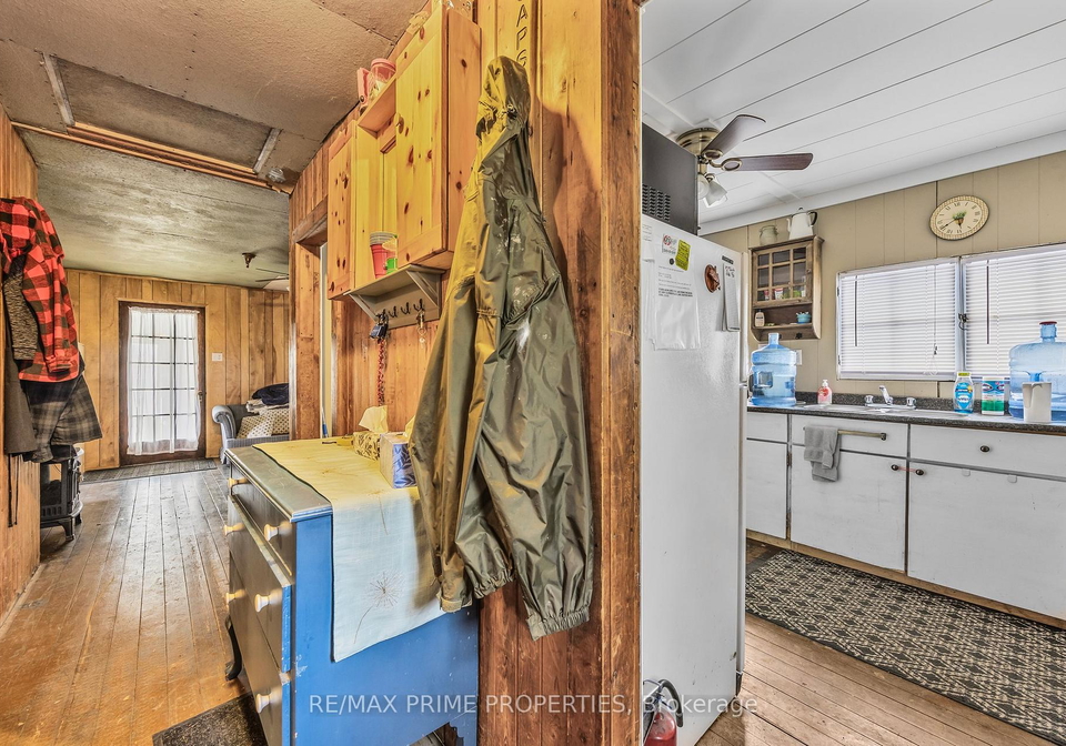 1947-woods-bay-road-severn-ontario-s13248096
