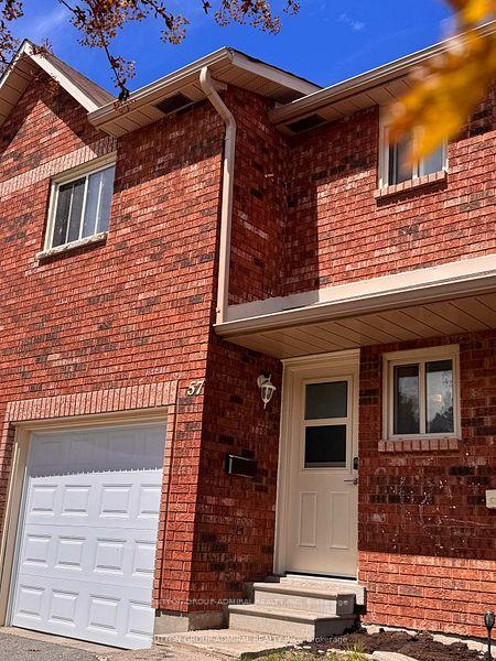 57-loggers-run-barrie-ontario-s13248878