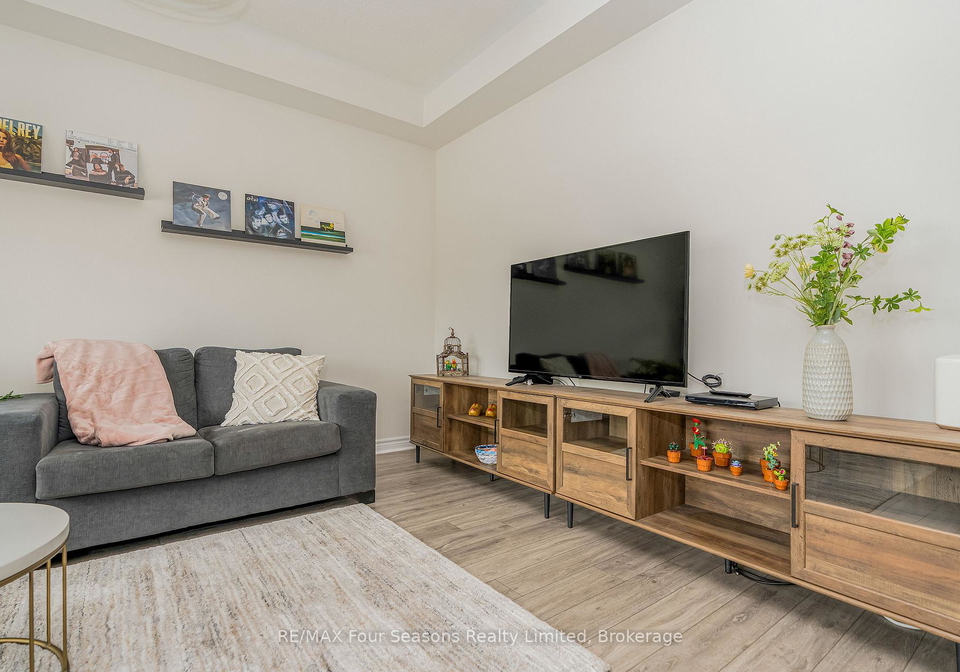 40-kirby-avenue-collingwood-ontario-s13249106