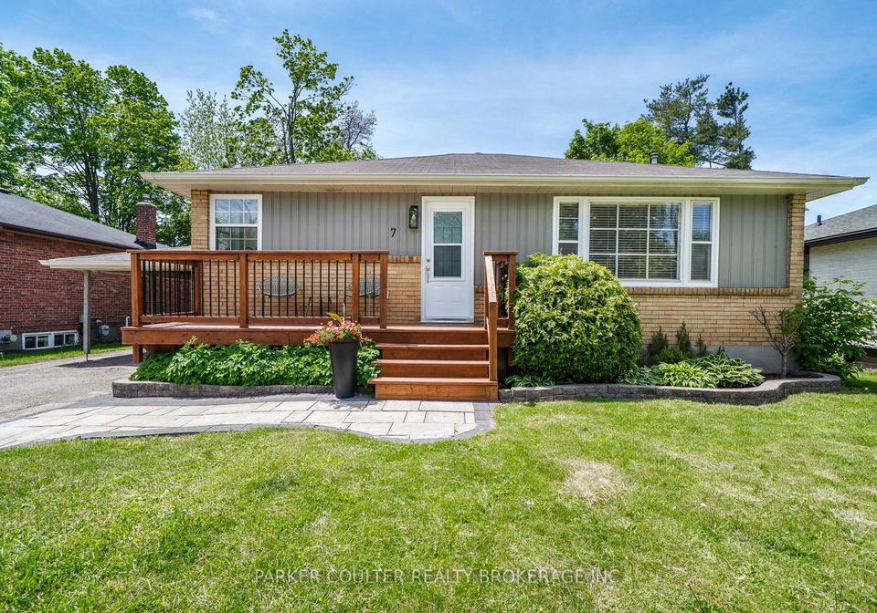 7-oakley-park-square-barrie-ontario-s13249250