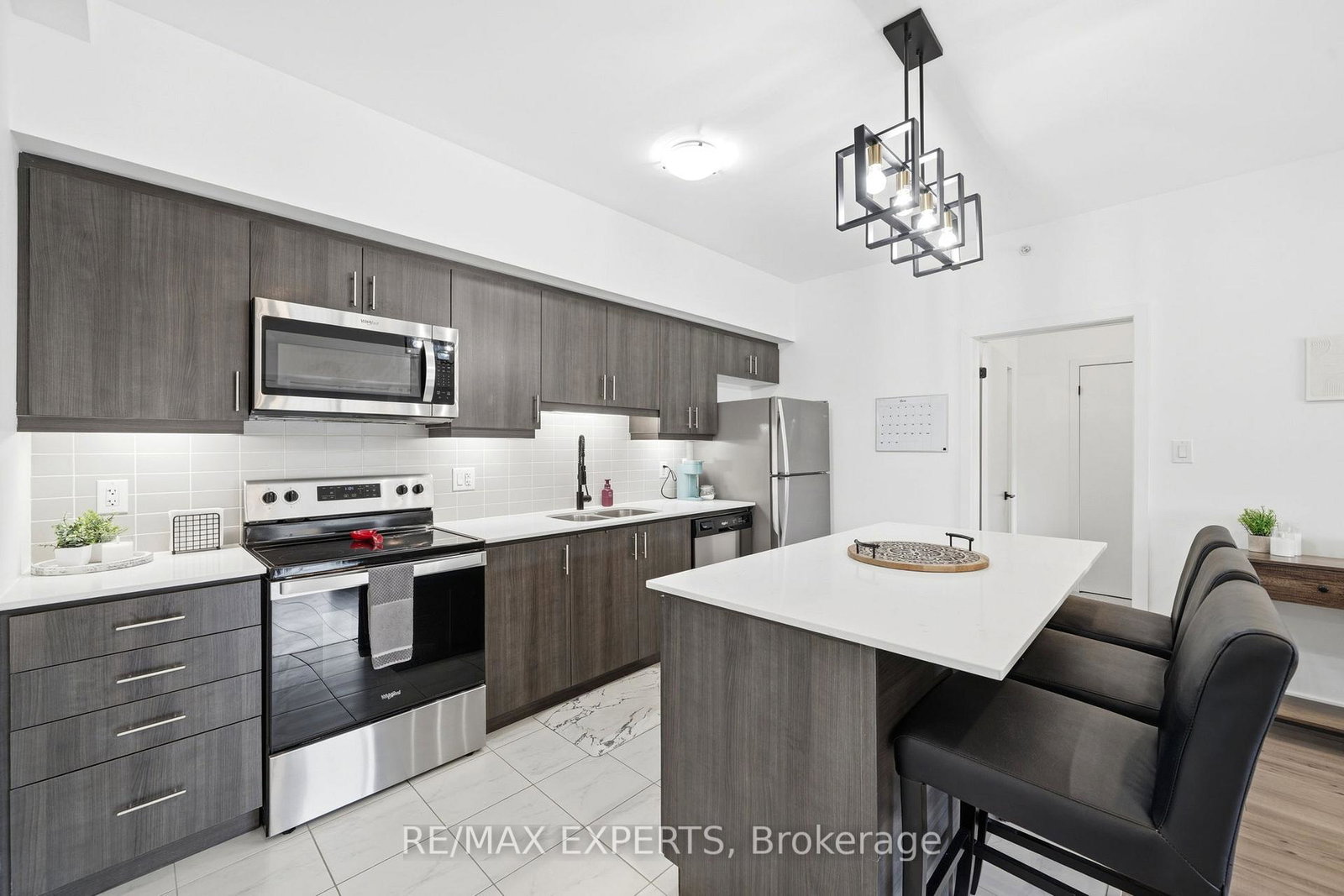 4-spice-way-barrie-ontario-s13250330
