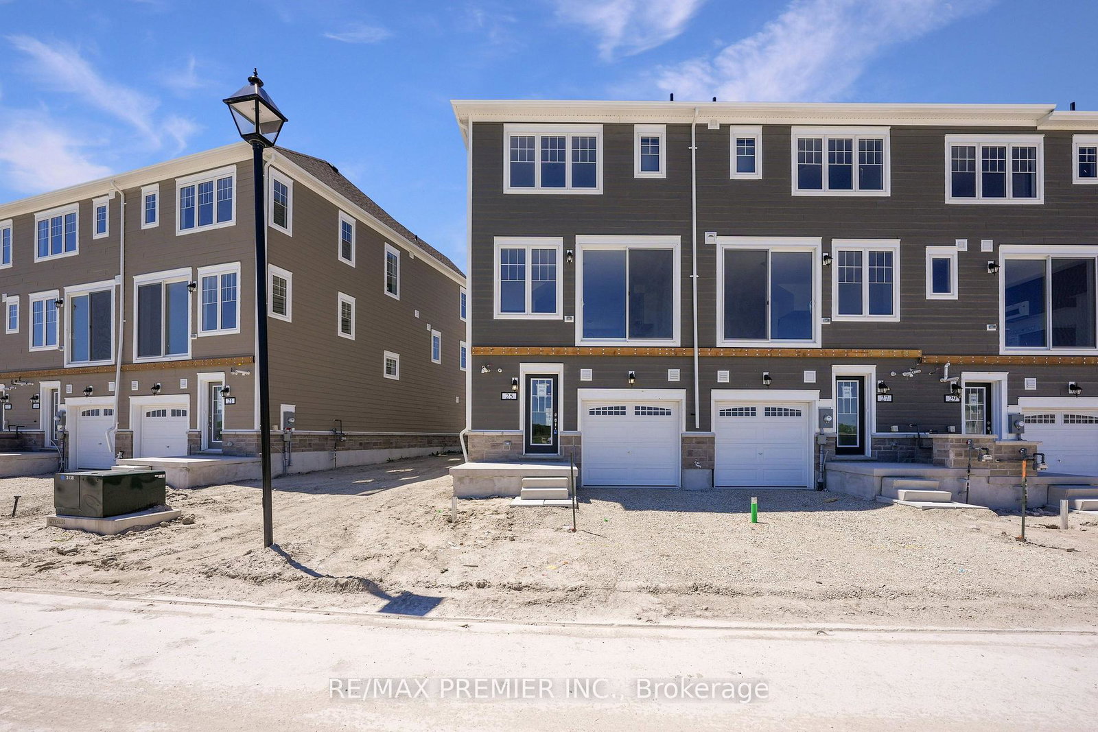 25-sama-way-wasaga-beach-ontario-s13411372