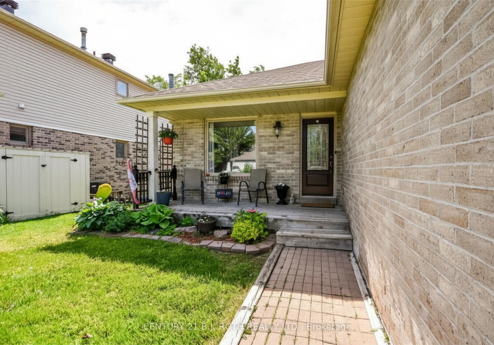 24-pae-drive-barrie-ontario-s13414436