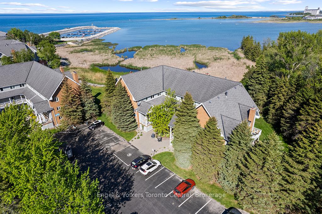 2-rambling-way-collingwood-ontario-s13416472