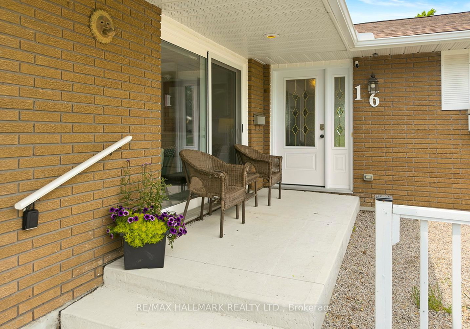 16-price-drive-oro-medonte-ontario-s13417636