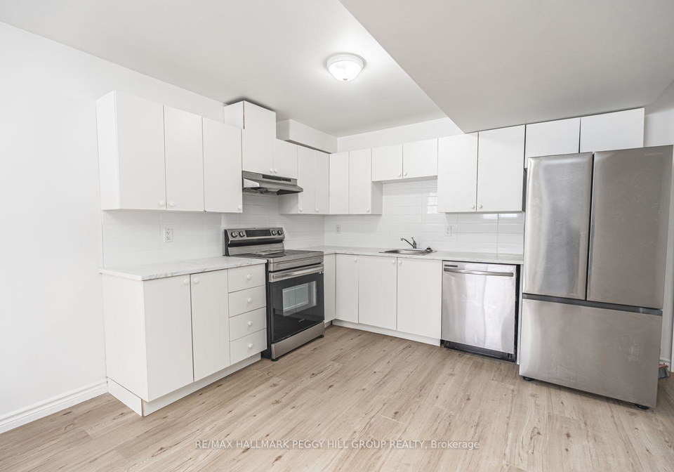 9-kestrel-court-barrie-ontario-s13419354