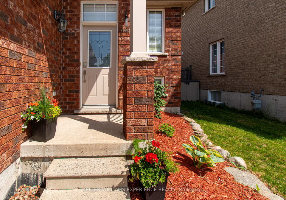 57-parisian-crescent-barrie-ontario-s13420460