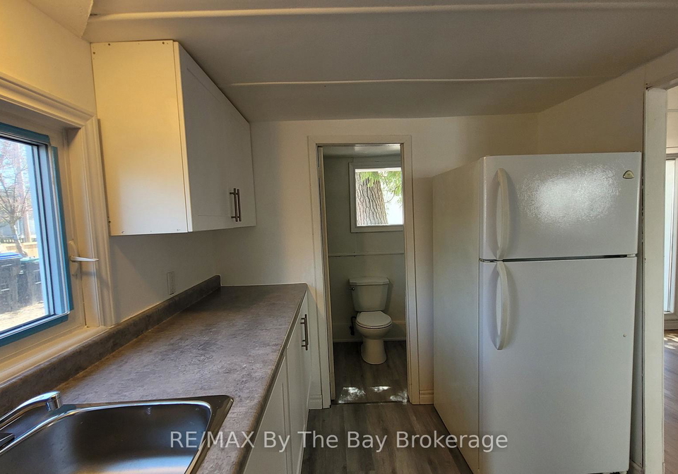19-glen-street-wasaga-beach-ontario-s13420794