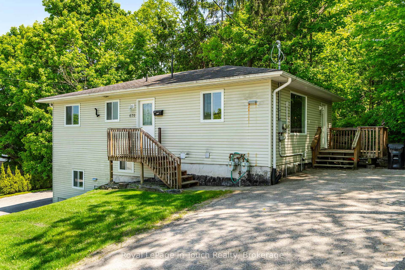679-montreal-street-midland-ontario-s13421928