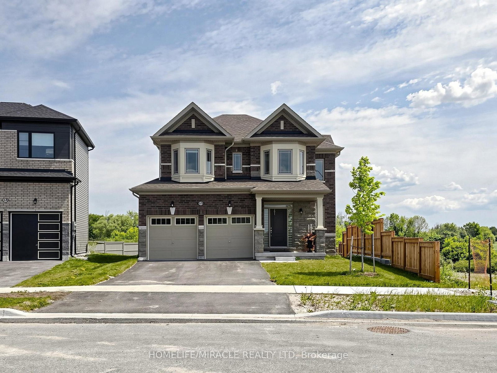 60-season-crescent-wasaga-beach-ontario-s13423312