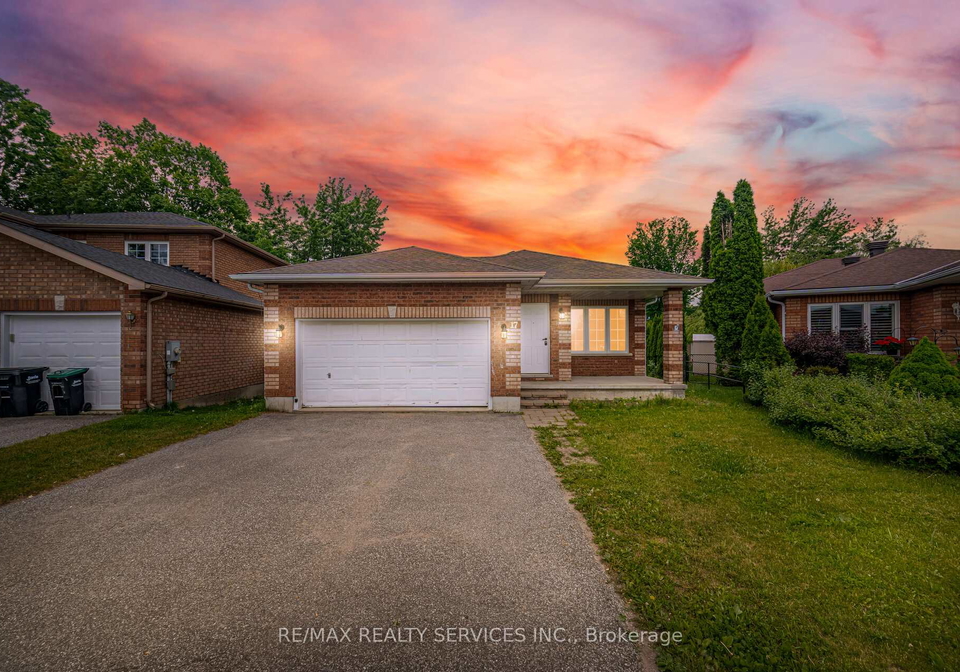 17-sydenham-wells-barrie-ontario-s13424510