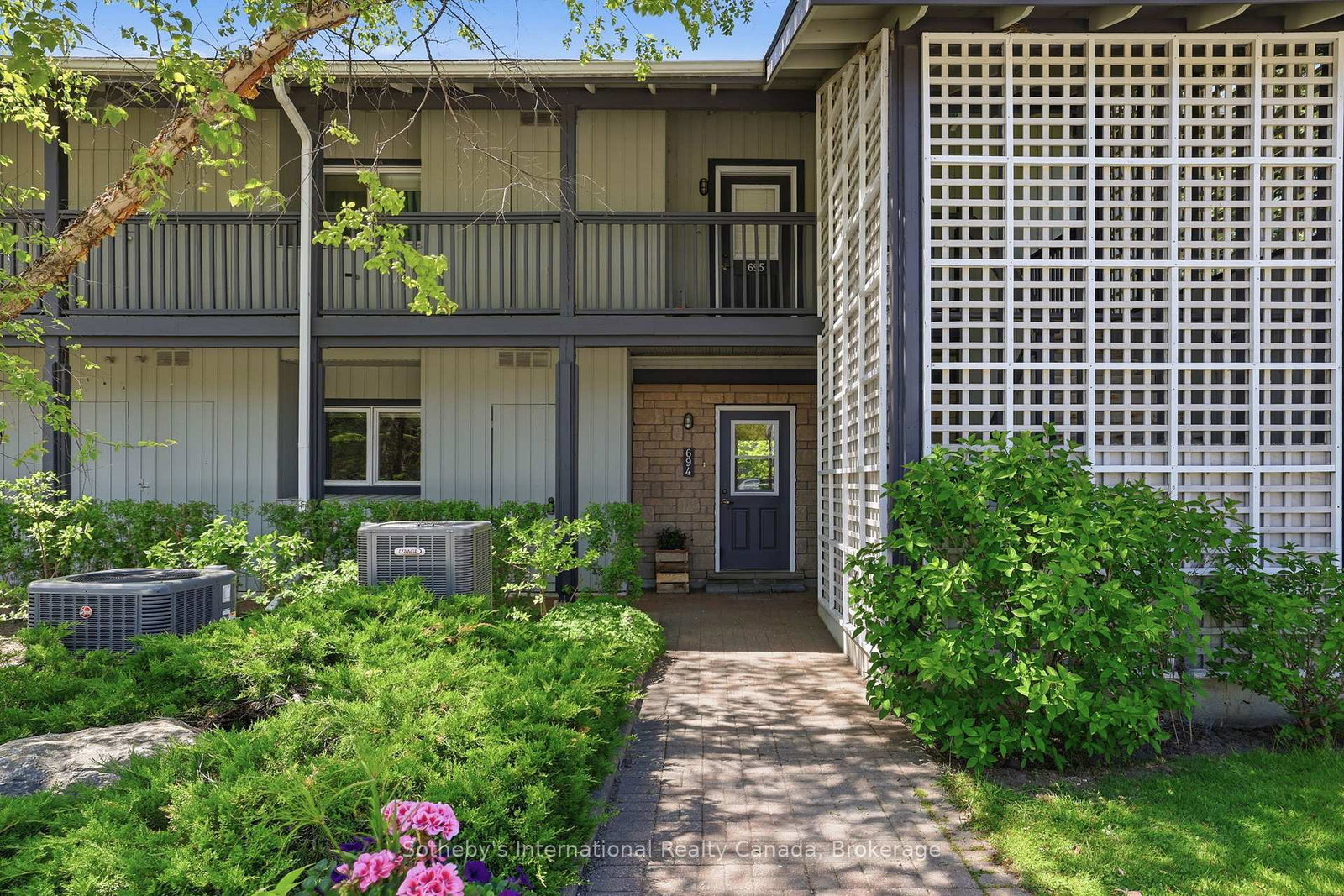 694-johnston-park-avenue-collingwood-ontario-s13424780