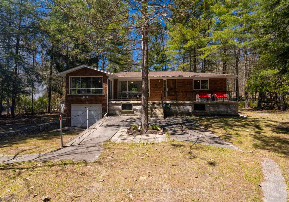 740-lafontaine-road-w-tiny-ontario-s13424950