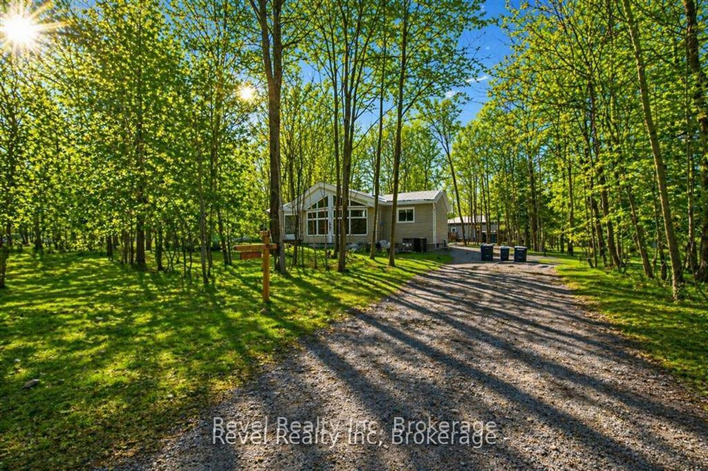 8-manitou-crescent-tiny-ontario-s13425464