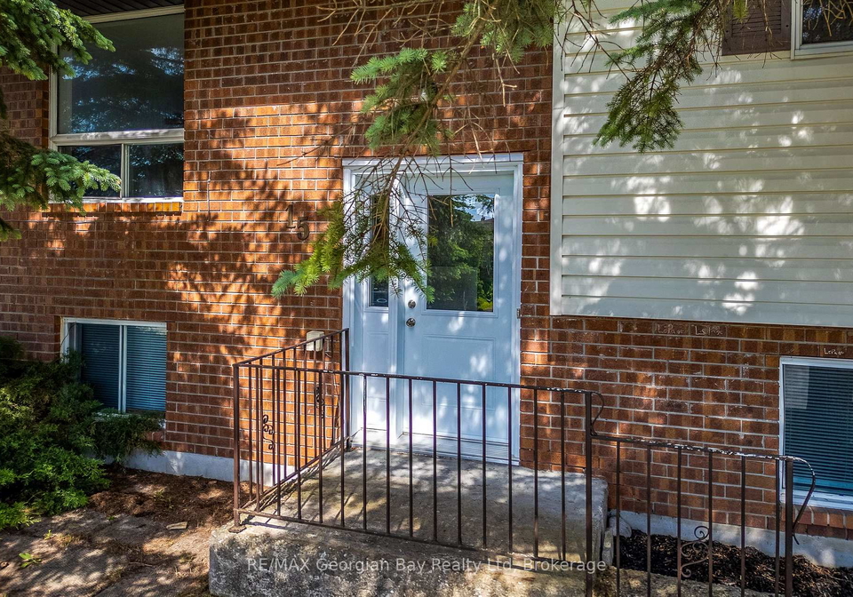 15-mcguire-road-penetanguishene-ontario-s13425870