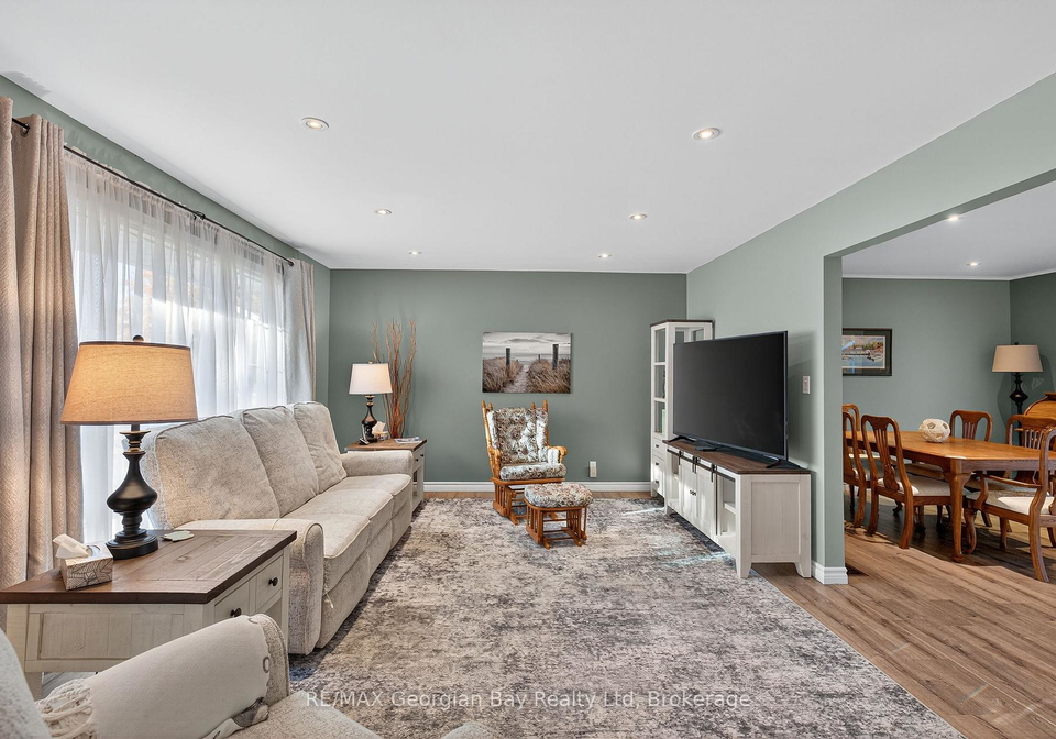 1034-pine-grove-road-penetanguishene-ontario-s13432386