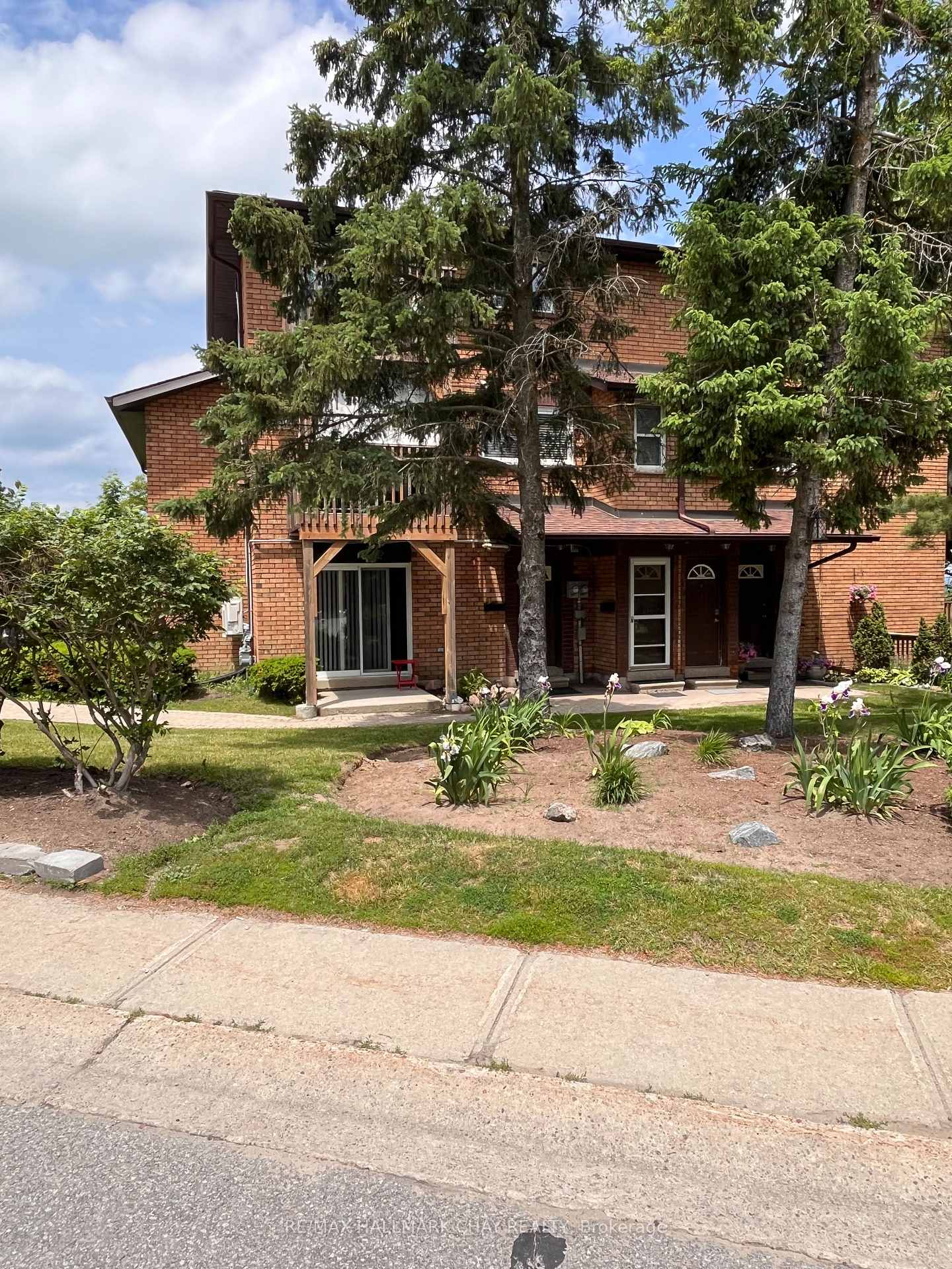 30-loggers-run-barrie-ontario-s13432884
