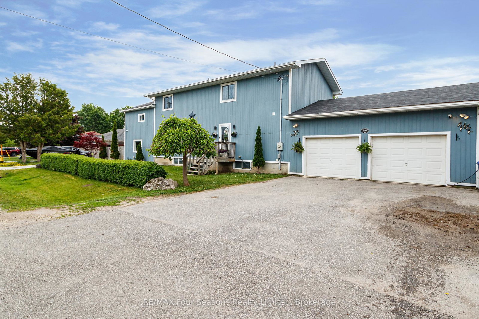 228-centre-street-clearview-ontario-s13432986