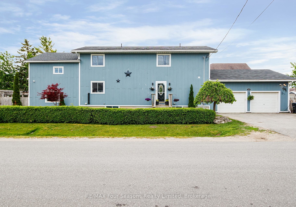 228-centre-street-clearview-ontario-s13432986