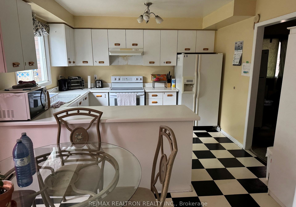 253-hickling-trail-barrie-ontario-s13433222