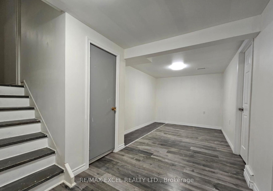 22-northpark-road-barrie-ontario-s13433852